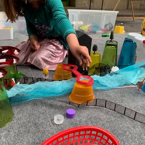 Plastic City: A Small-Scale Experiment for Disrupting Normative&nbsp;Borders